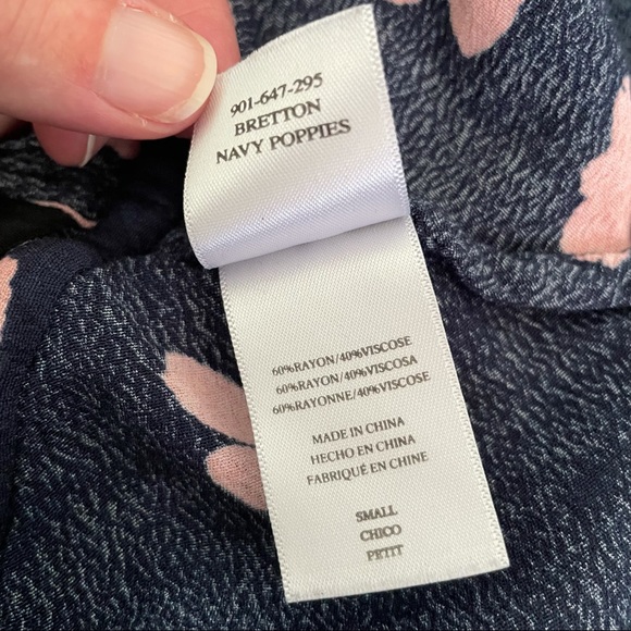 Rails Breton Navy Poppies Blouse. Size small - Picture 6 of 8